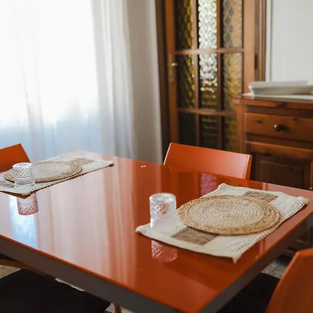 Mama' Apartment